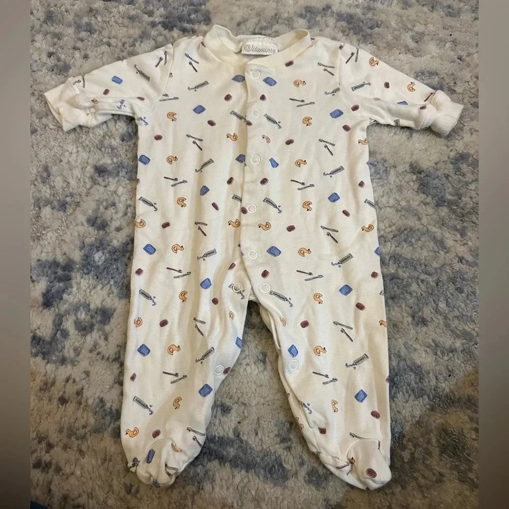 Vitamins Vintage Babycore Bath Time Print Footie Sleeper 0-3M